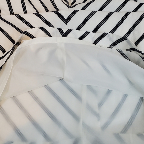 Talbots White Black Chevron Striped Linen A Line Skirt Size 12 Womens Office - Picture 9 of 9